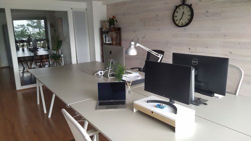 Compartim despatx tipus coworking a Canet de Mar